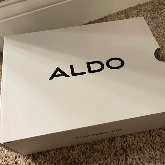 ALDO Suede Heels. size 11. NWT - Picture 9 of 9